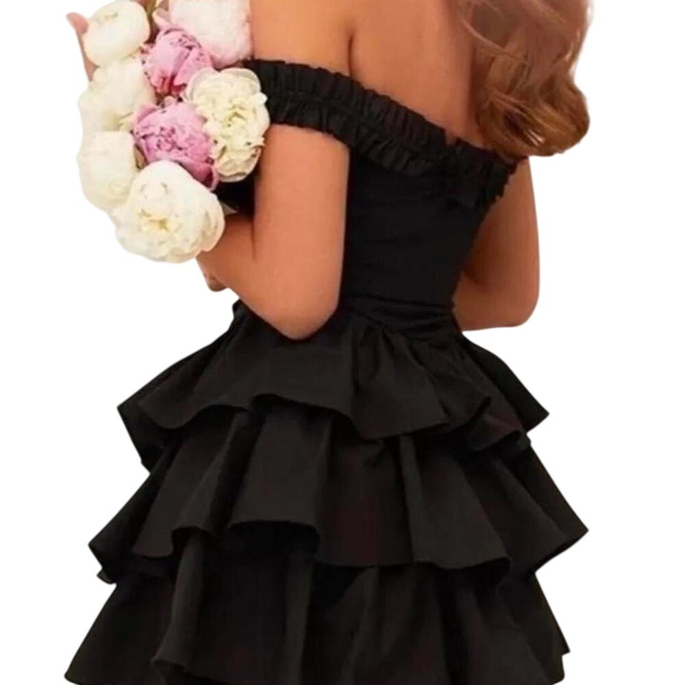 ALAMOUR THE LABEL Black Dress